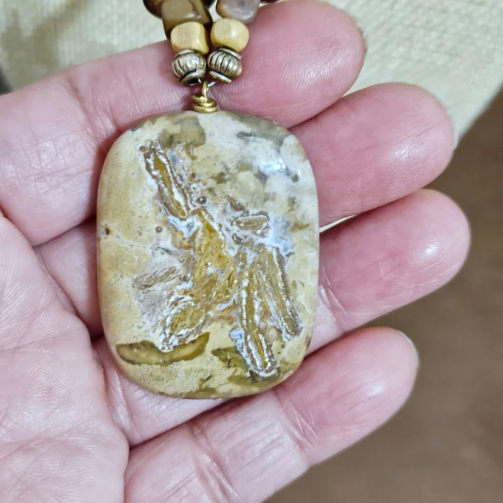 Vintage Brown Jasper Pendant Necklace - Picture 3 of 4